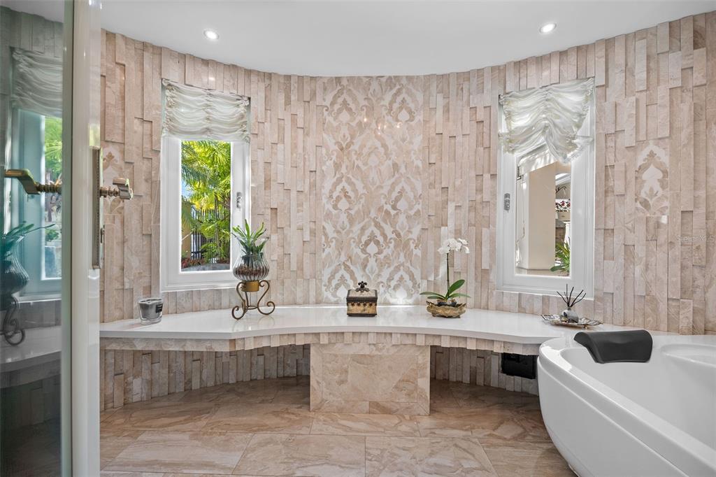 PASEO LAS PALMAS - Residential