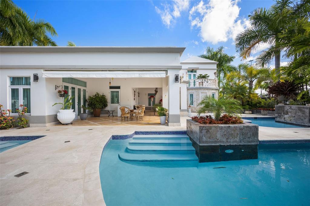 PASEO LAS PALMAS - Residential