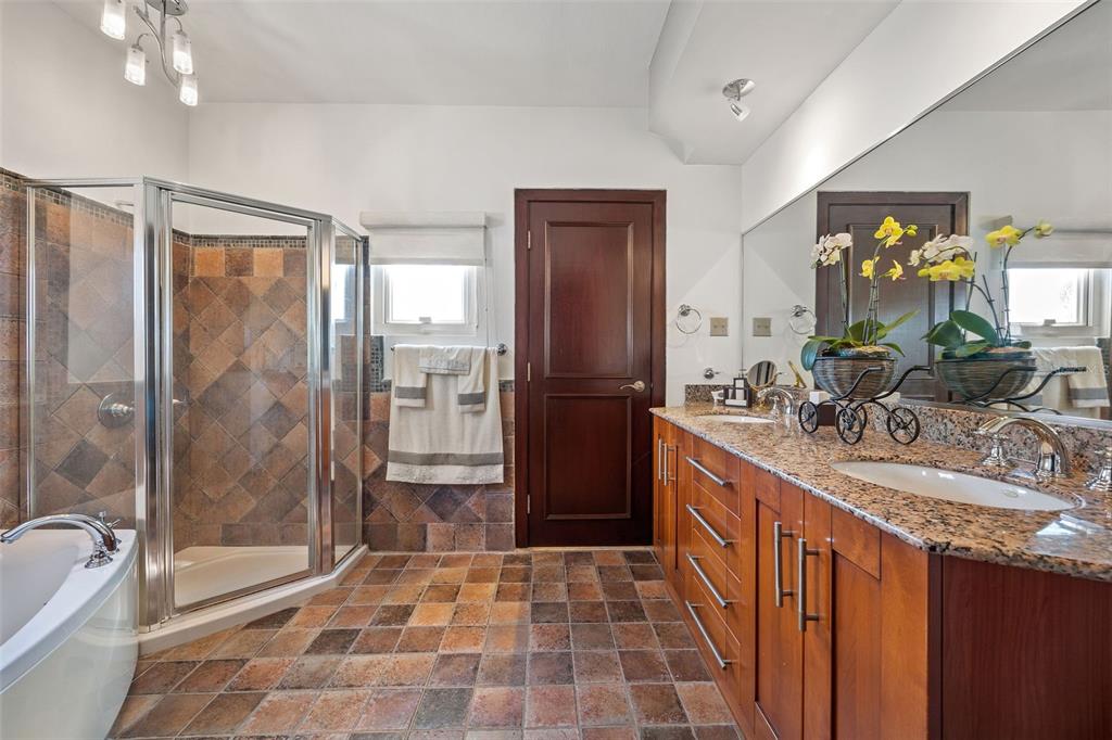 PASEO LAS PALMAS - Residential