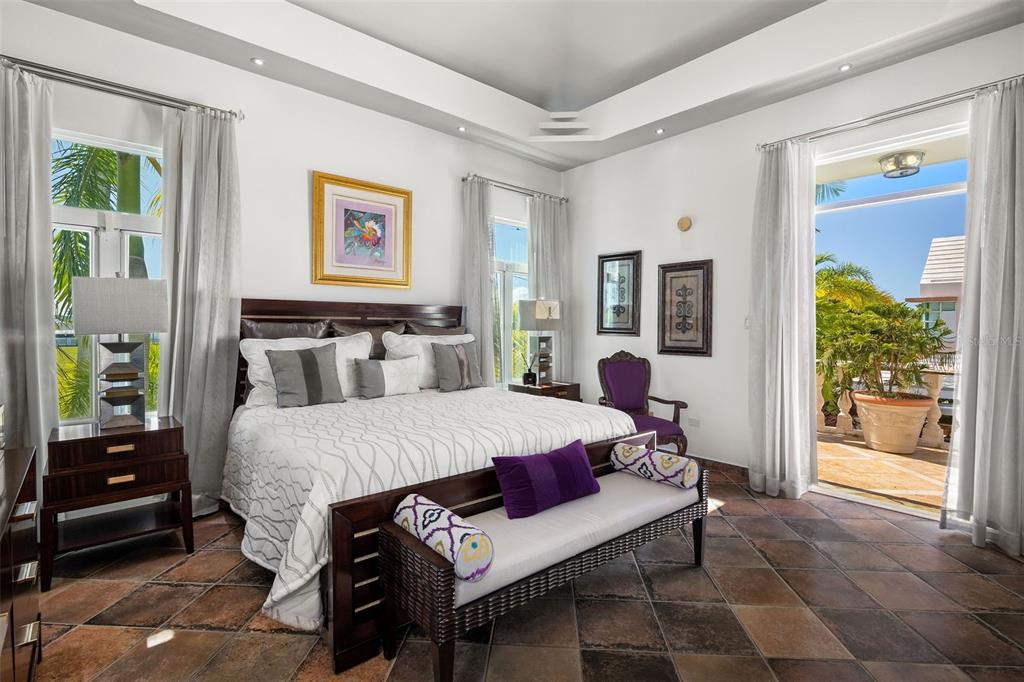 PASEO LAS PALMAS - Residential