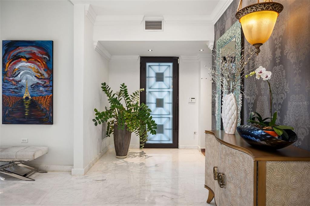 PASEO LAS PALMAS - Residential