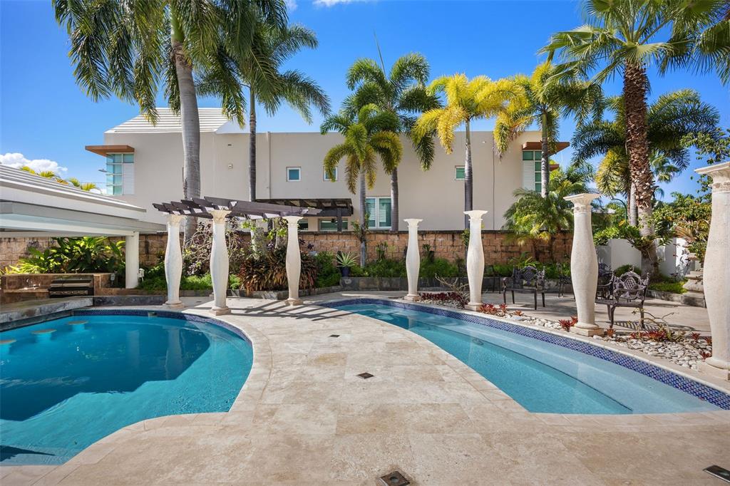 PASEO LAS PALMAS - Residential