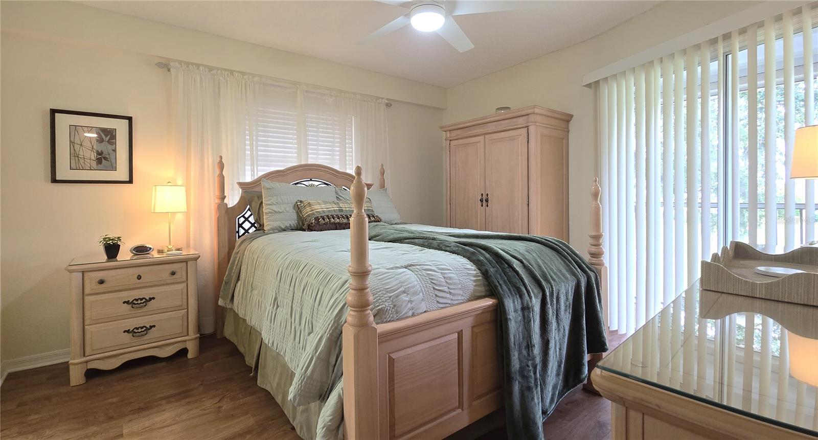 TERRACES 1 OF TARA - Residential Lease