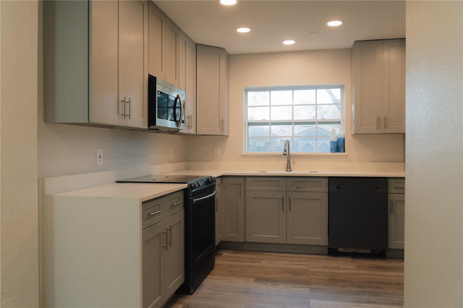 OCOEE HILLS - Residential