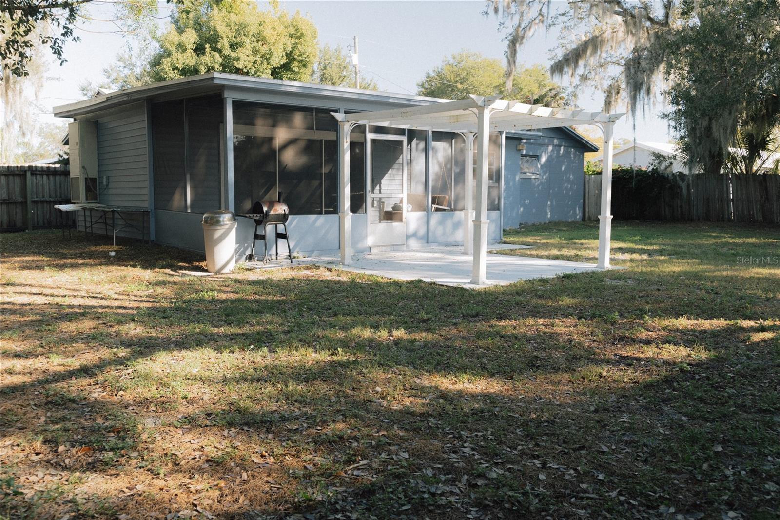 OCOEE HILLS - Residential