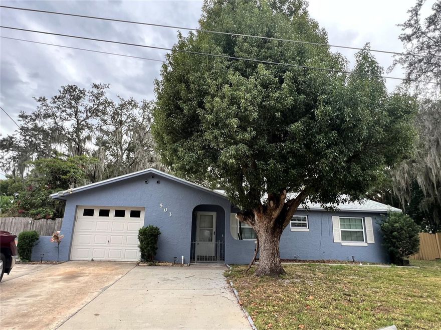Come and take a look a this move-in-ready single-family home with a separate in-law quarters, located in Ocoee, one of the best cities to live in Florida. Upon entering the home, you'll be amazed by all the upgrades that make this home unique. Laminate flooring throughout, an amazing kitchen with a beautiful quartz countertop, and wood cabinets. As you continue further into the house, you'll be welcomed into a comfy living space that is a perfect layout for entertainment, as well as the large enclosed porch. The roof was replaced in 2022, and re-piped in 2022.