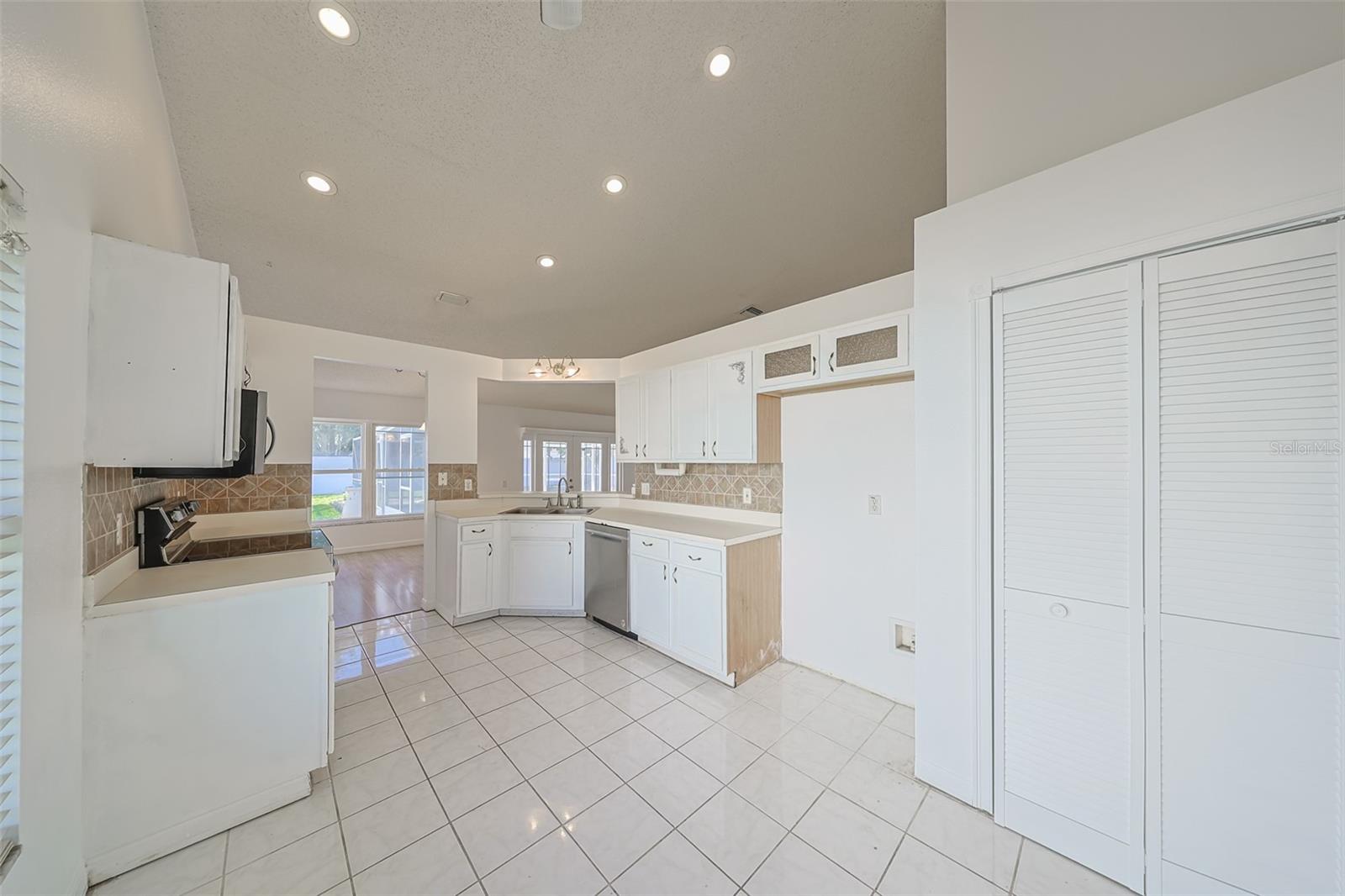 ISLAND WALK PH II - Residential