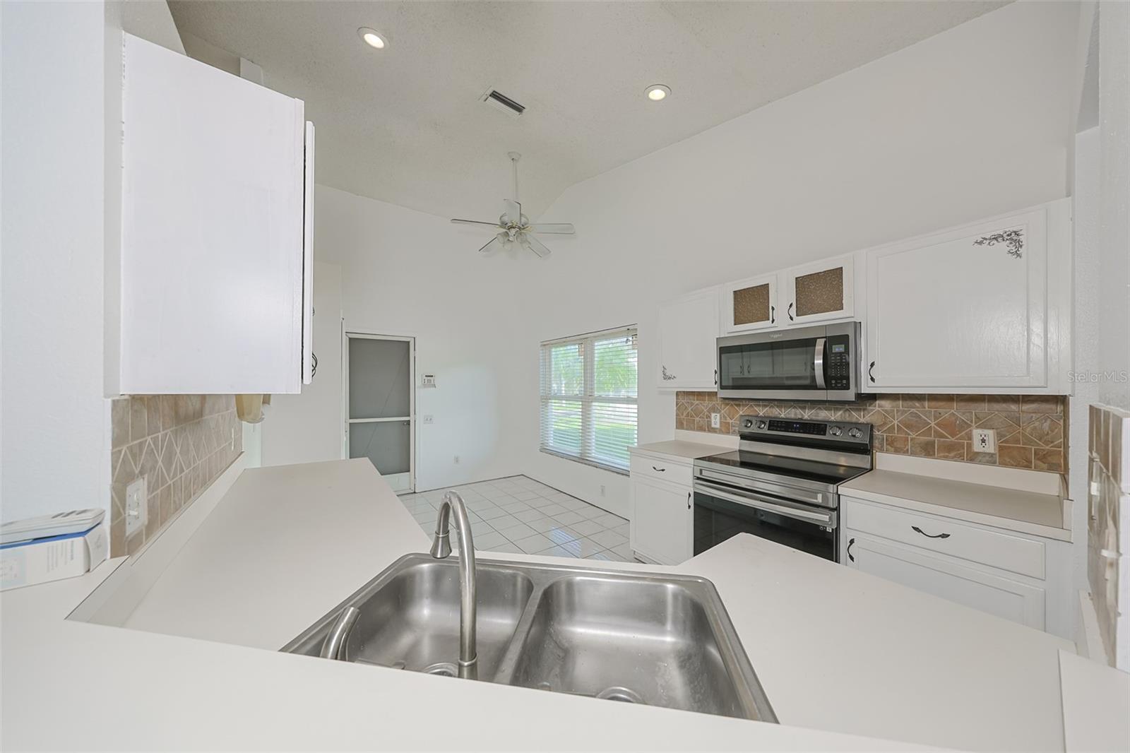 ISLAND WALK PH II - Residential