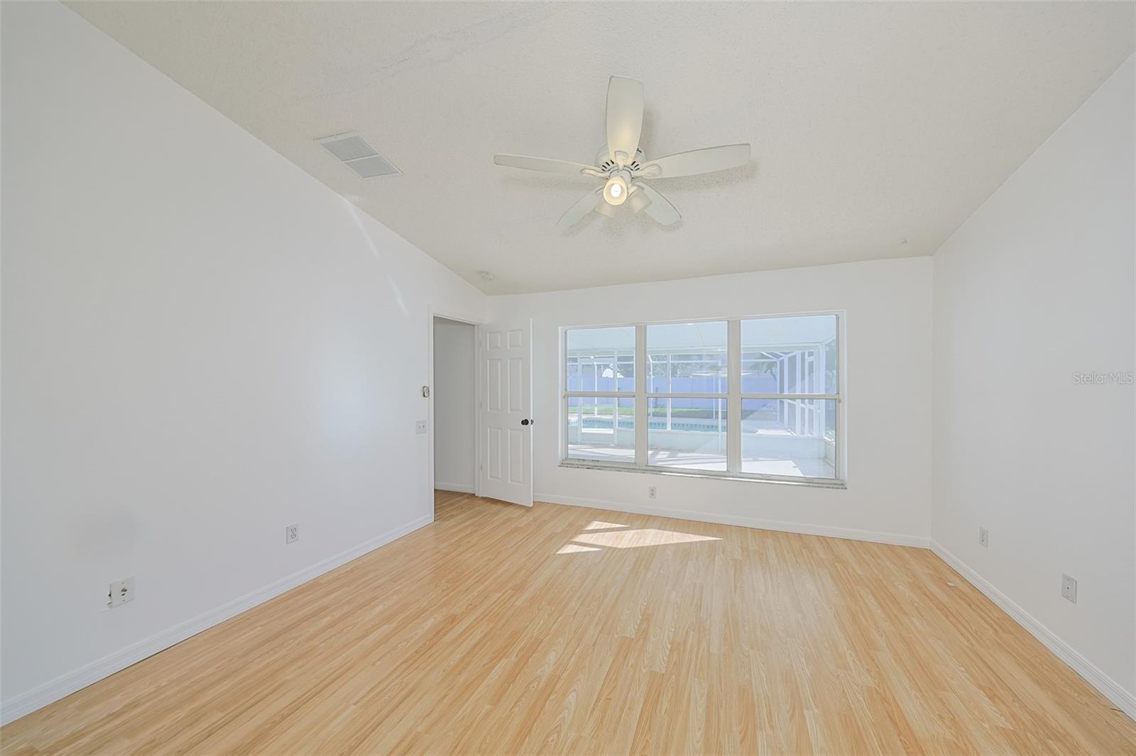 ISLAND WALK PH II - Residential