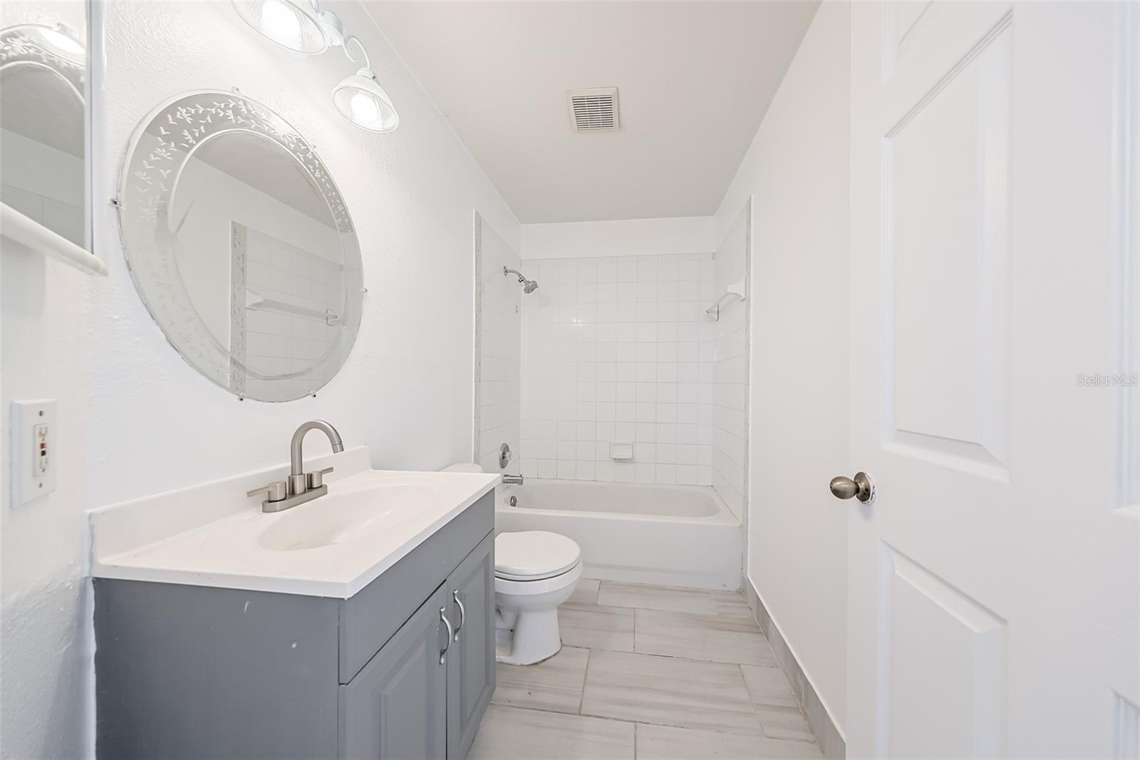 ISLAND WALK PH II - Residential