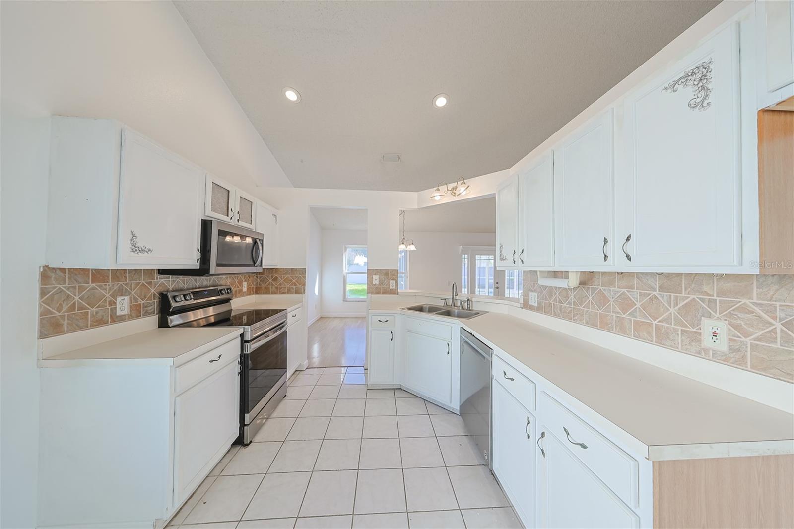 ISLAND WALK PH II - Residential