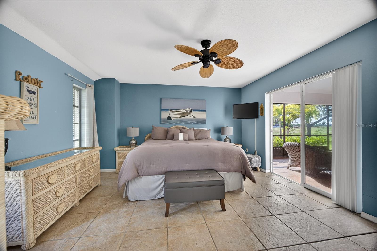 ROTONDA WEST PEBBLE BEACH - Residential