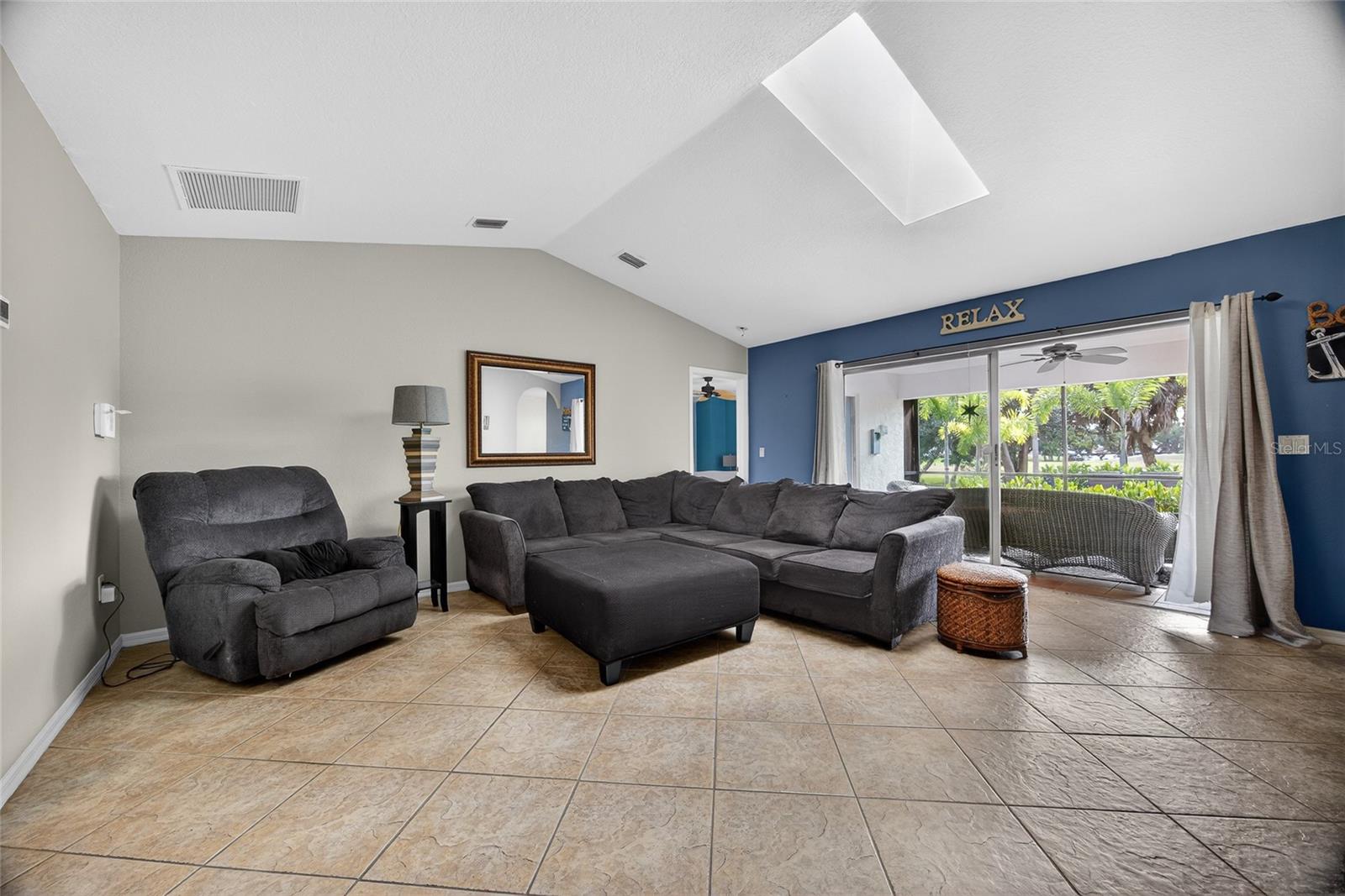 ROTONDA WEST PEBBLE BEACH - Residential