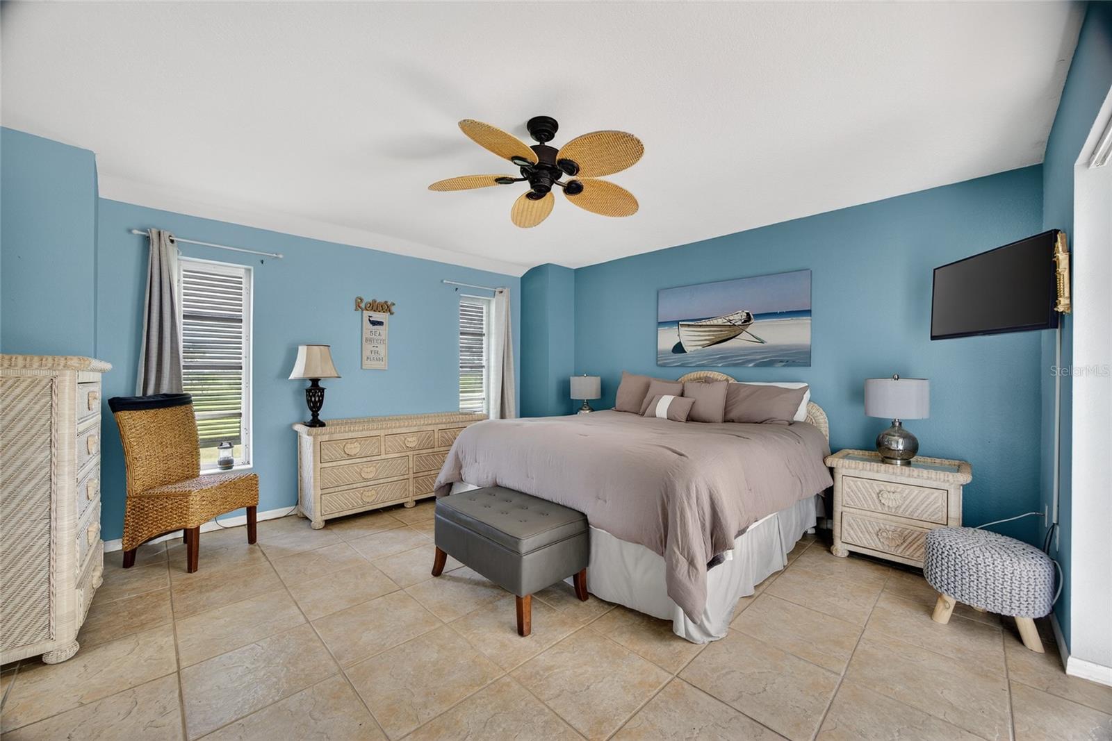 ROTONDA WEST PEBBLE BEACH - Residential