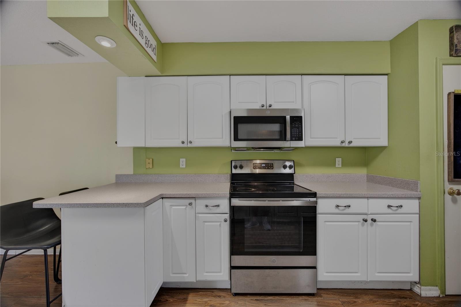 ROTONDA WEST PEBBLE BEACH - Residential