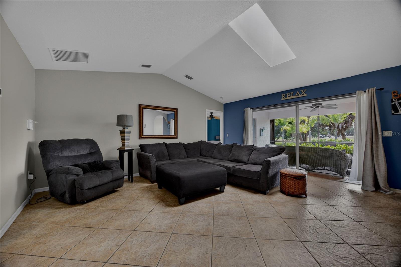 ROTONDA WEST PEBBLE BEACH - Residential