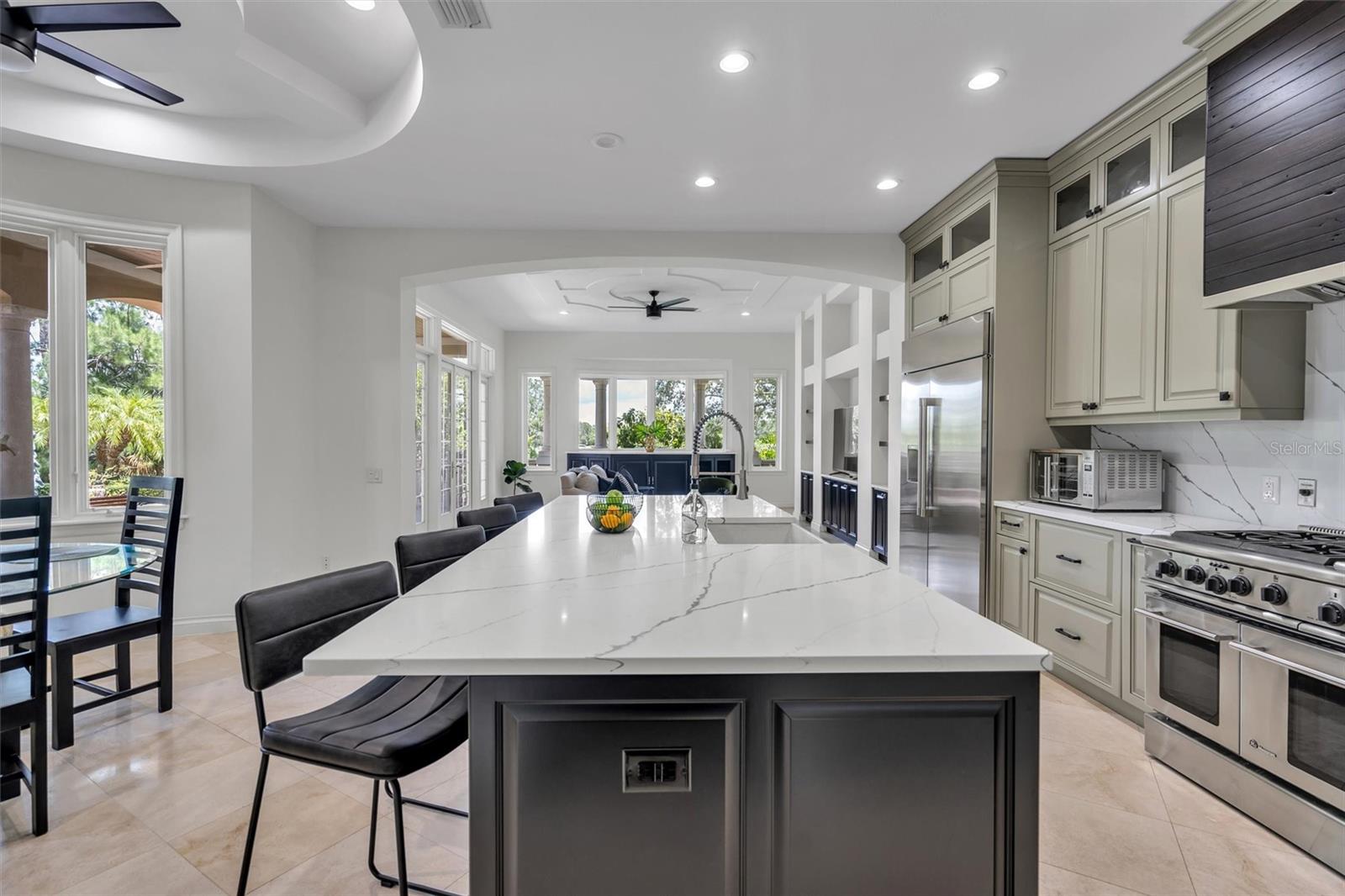 BAYOU CLUB ESTATES TR 2 PH 2 - Residential