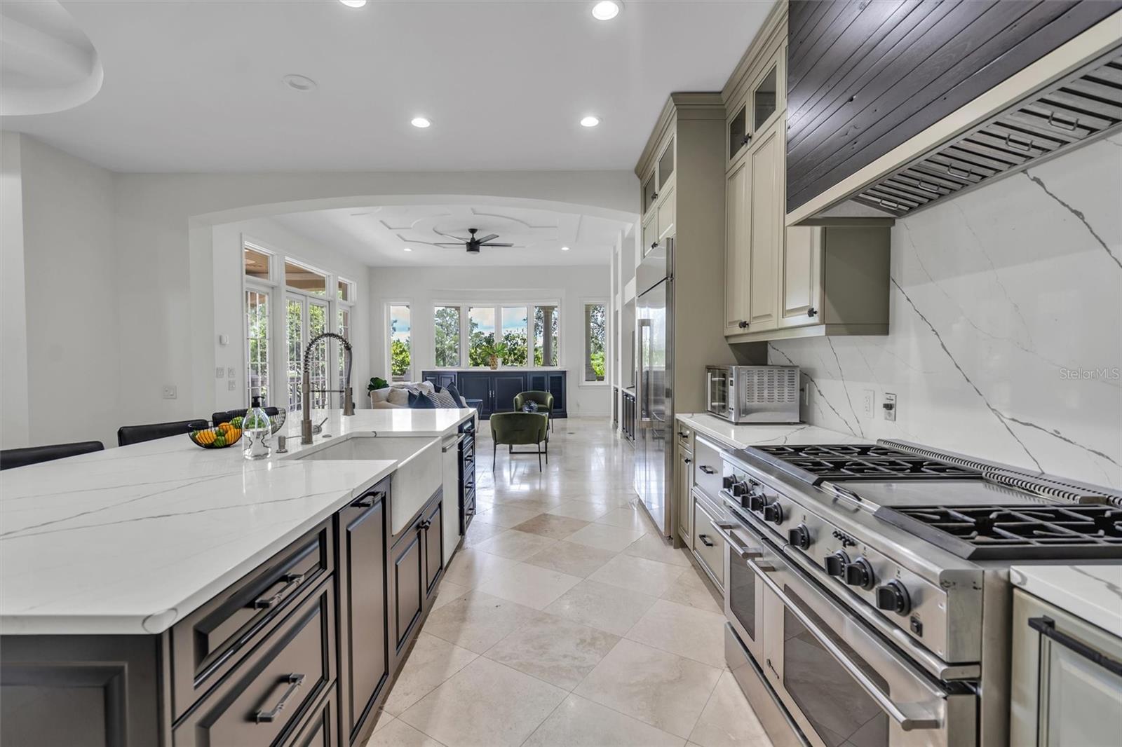 BAYOU CLUB ESTATES TR 2 PH 2 - Residential