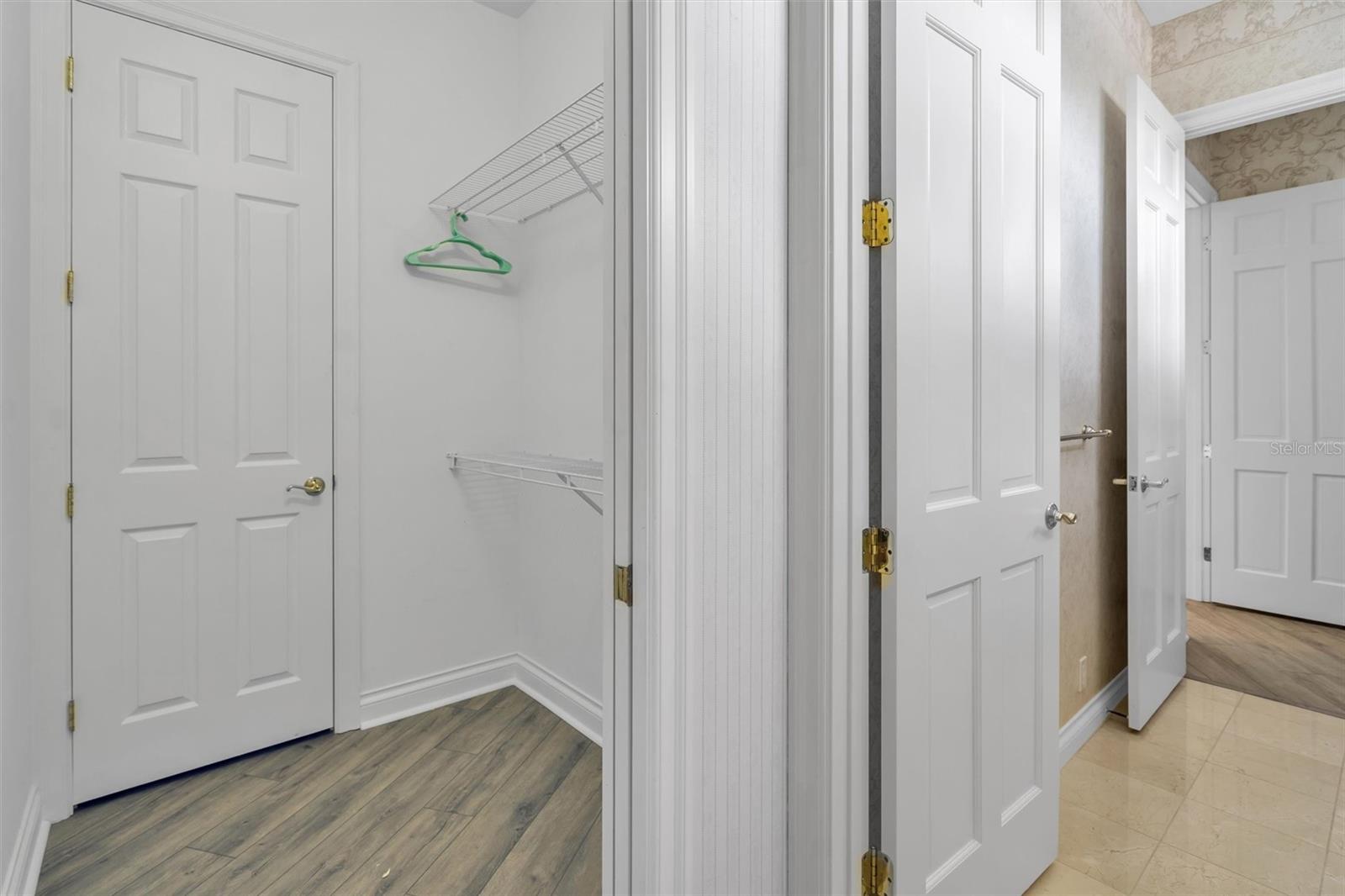 BAYOU CLUB ESTATES TR 2 PH 2 - Residential