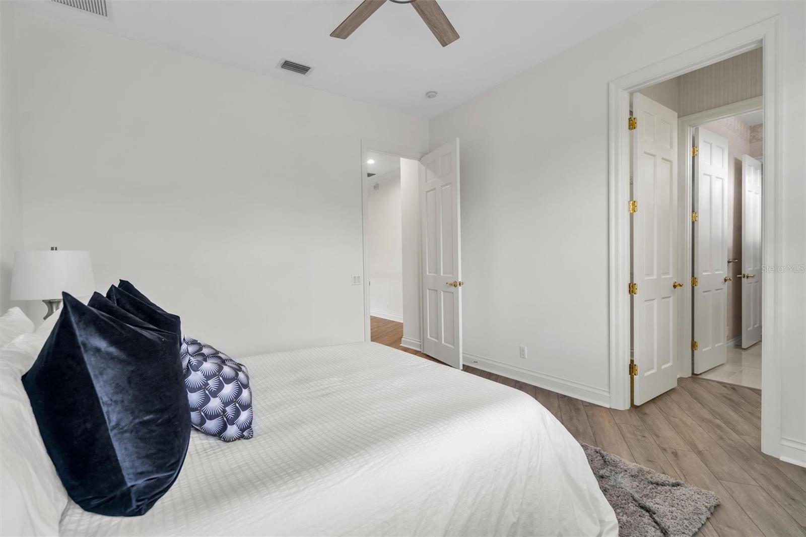 BAYOU CLUB ESTATES TR 2 PH 2 - Residential