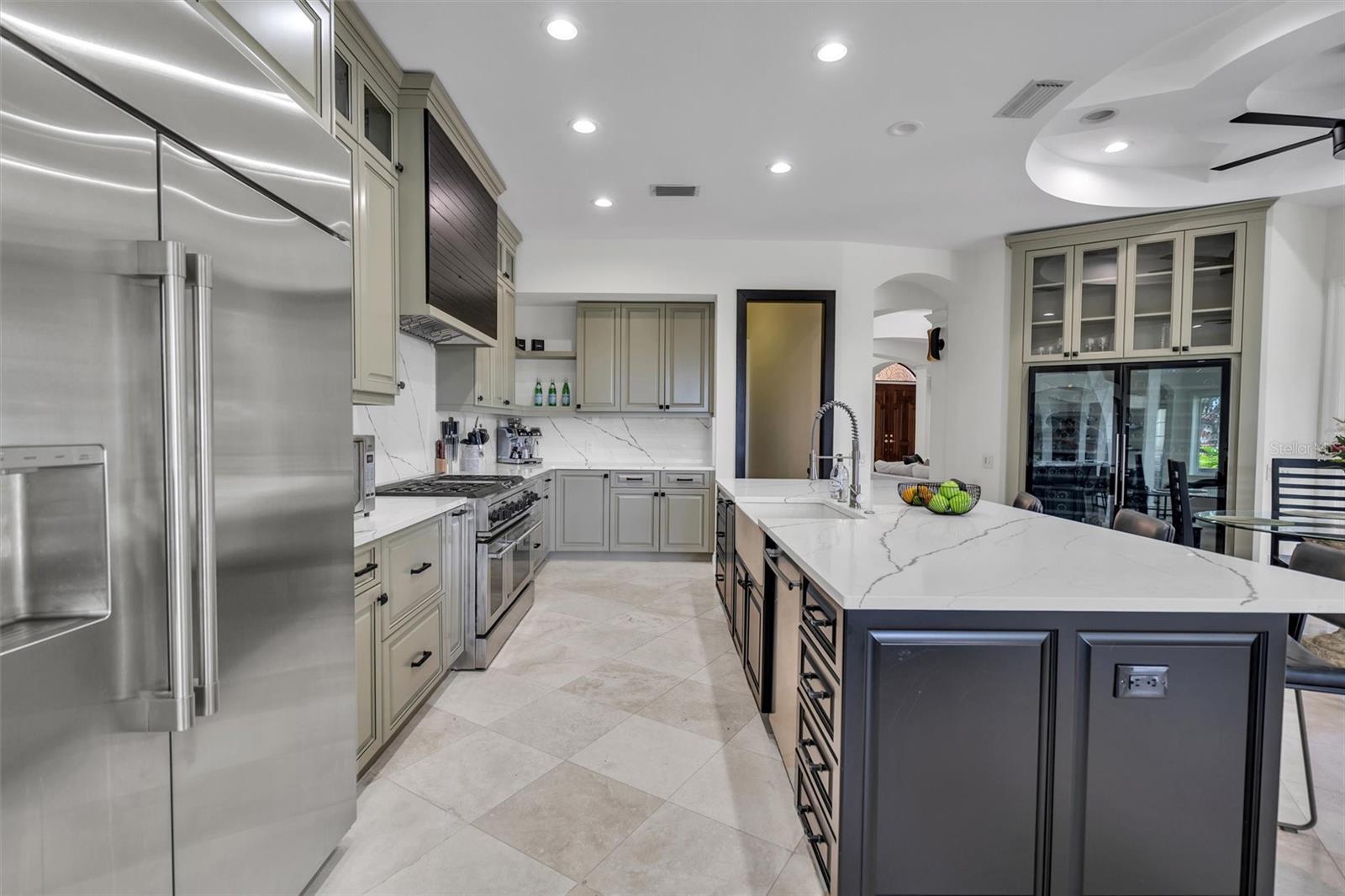 BAYOU CLUB ESTATES TR 2 PH 2 - Residential