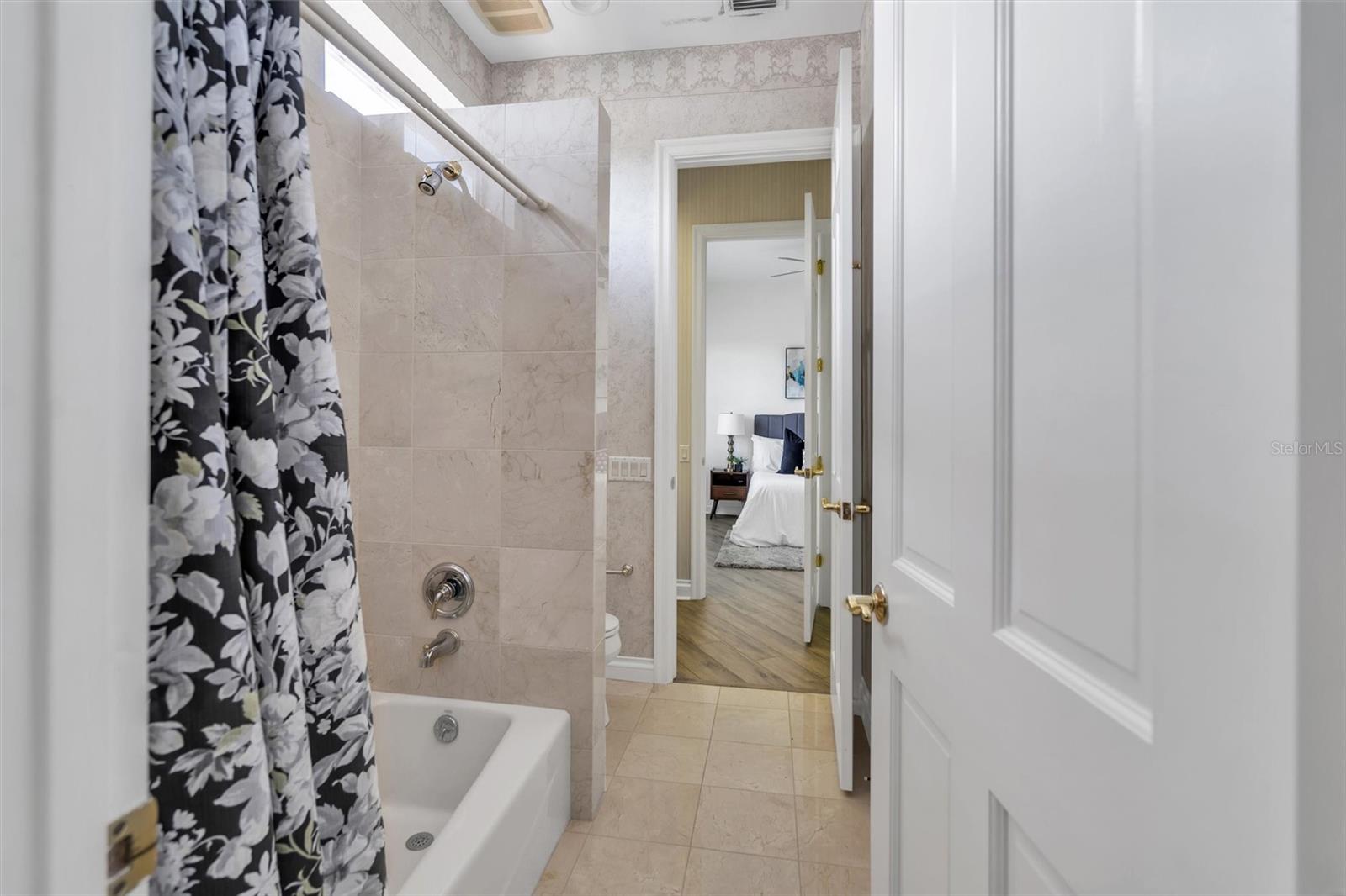 BAYOU CLUB ESTATES TR 2 PH 2 - Residential