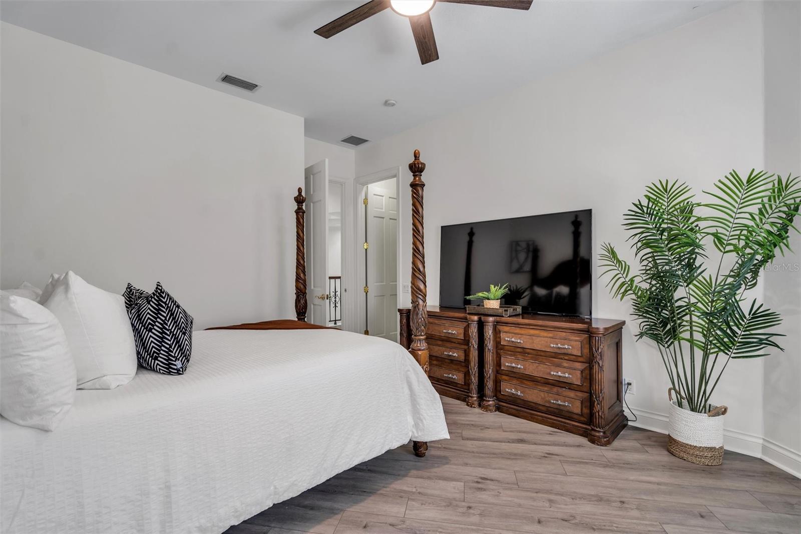 BAYOU CLUB ESTATES TR 2 PH 2 - Residential