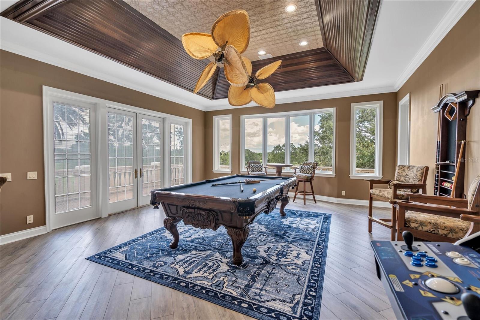 BAYOU CLUB ESTATES TR 2 PH 2 - Residential