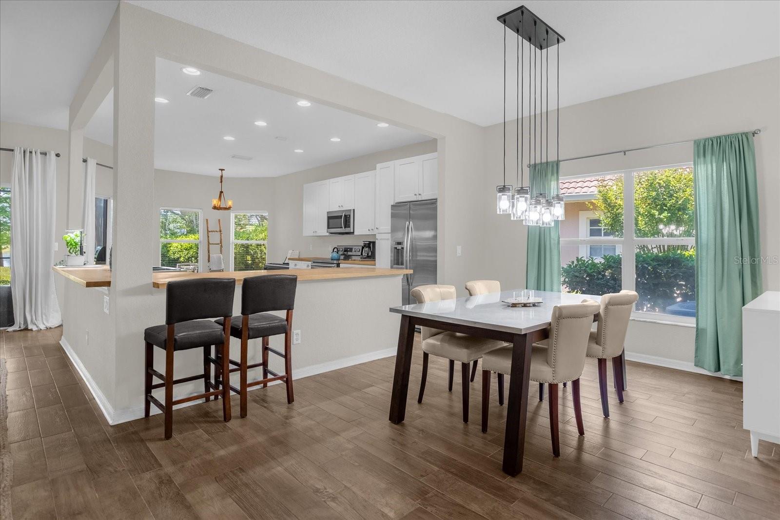 WOODBRIDGE ON GREEN - Residential