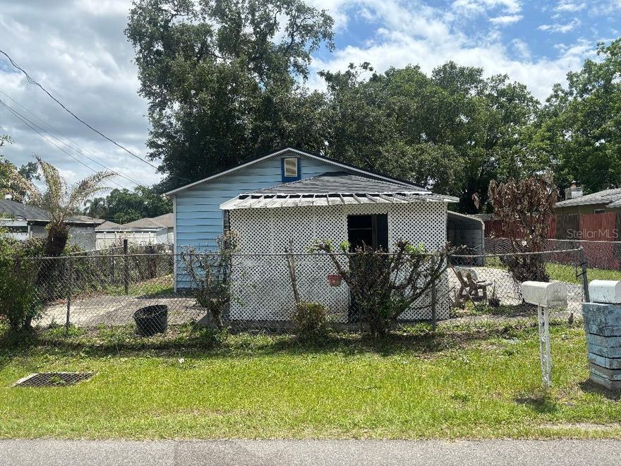 Charming opportunity in the heart of Orlando! This property offers great potential for homeowners, investors, or buyers looking to add their personal touch. Situated on a spacious lot with convenient access to major highways, shopping, dining, schools, and downtown Orlando. Whether you're looking for a starter home, rental investment, or future renovation project, this property is full of possibilities. Don’t miss your chance to own in a growing Central Florida location!