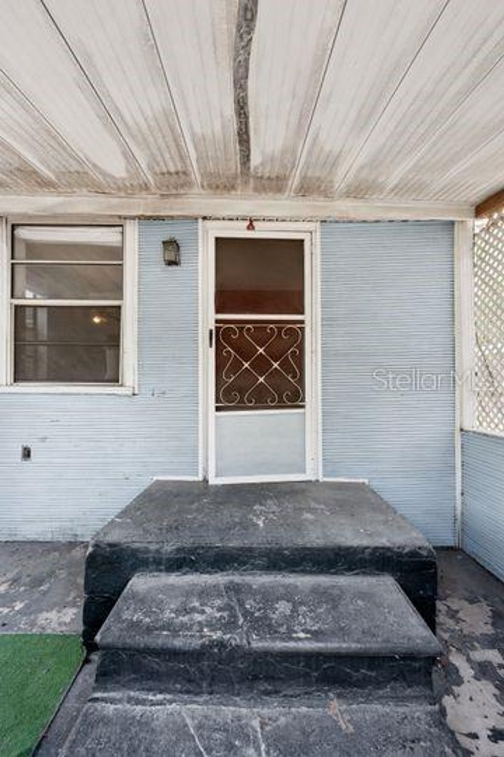 Photo of 132 Pine Street, Orlando, FL 32824 (MLS # V4948958)