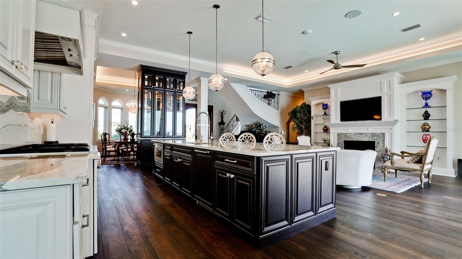 511 BAYVIEW DRIVE