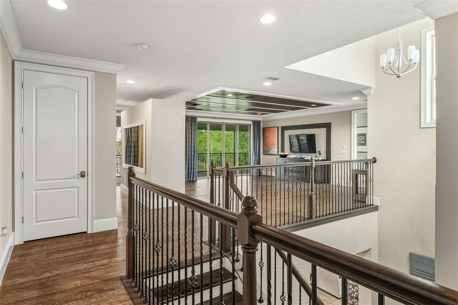 AVALON COVE - Residential