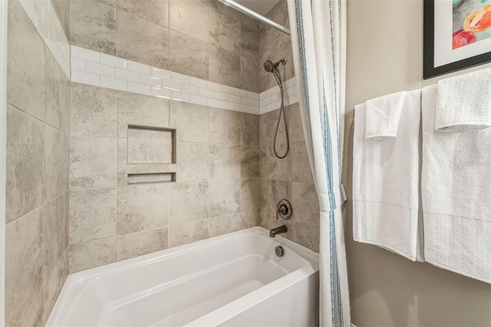 AVALON COVE - Residential