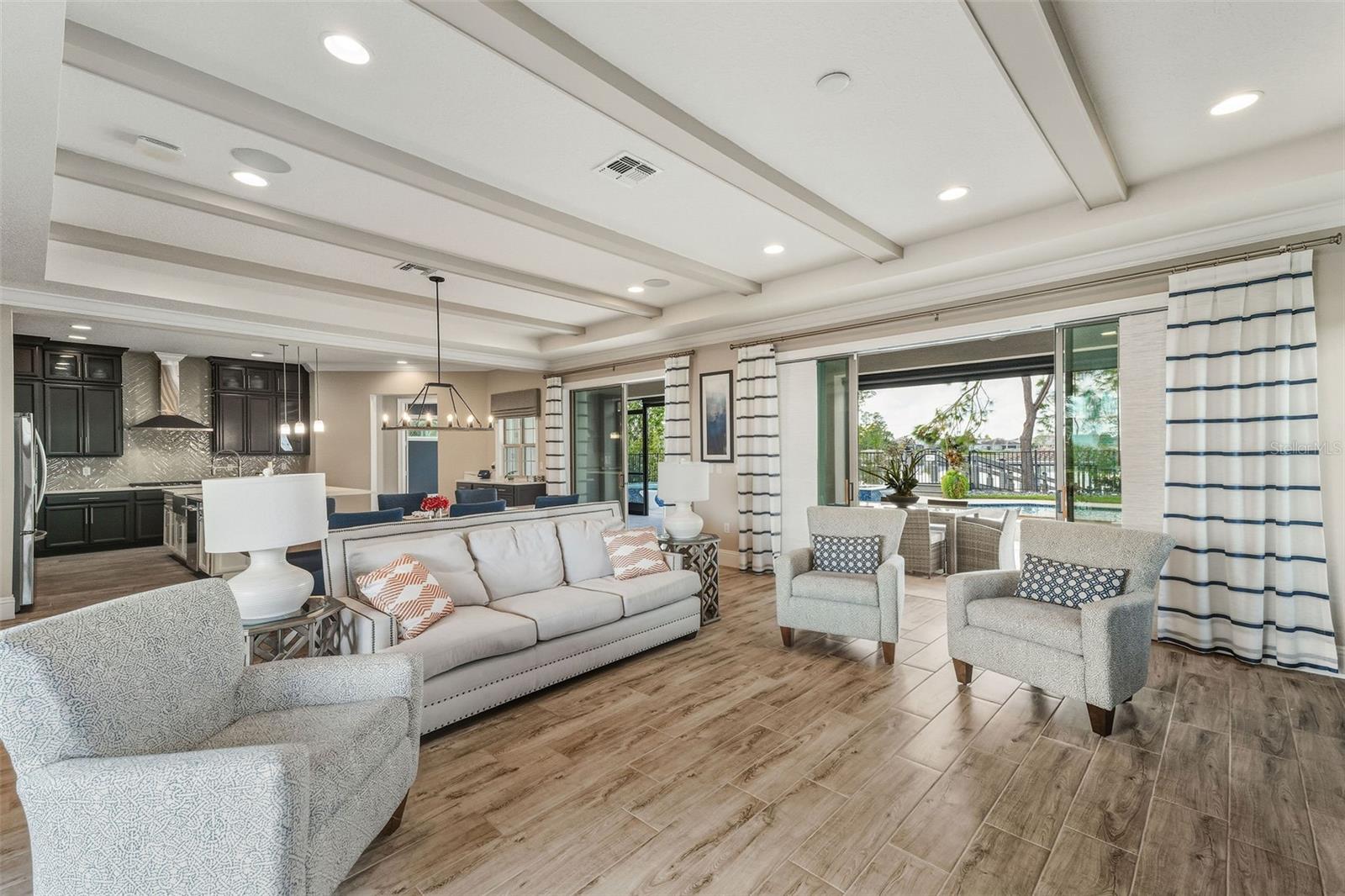 AVALON COVE - Residential