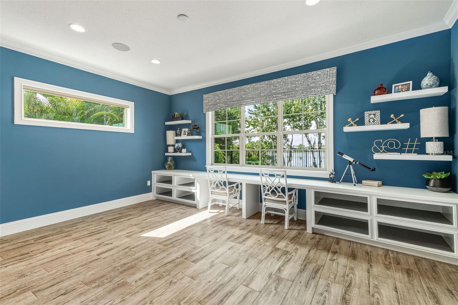 AVALON COVE - Residential