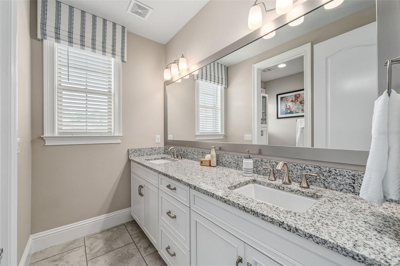 AVALON COVE - Residential