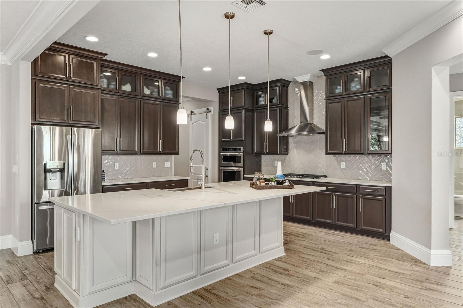 AVALON COVE - Residential