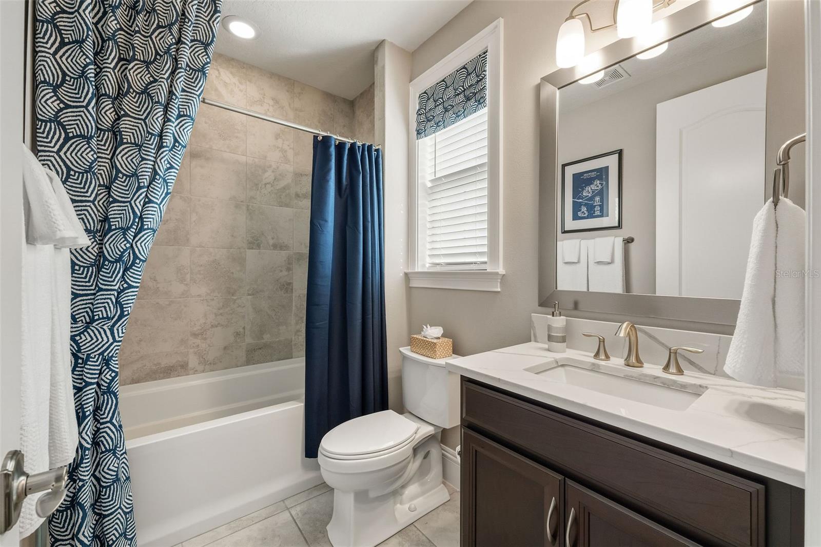 AVALON COVE - Residential