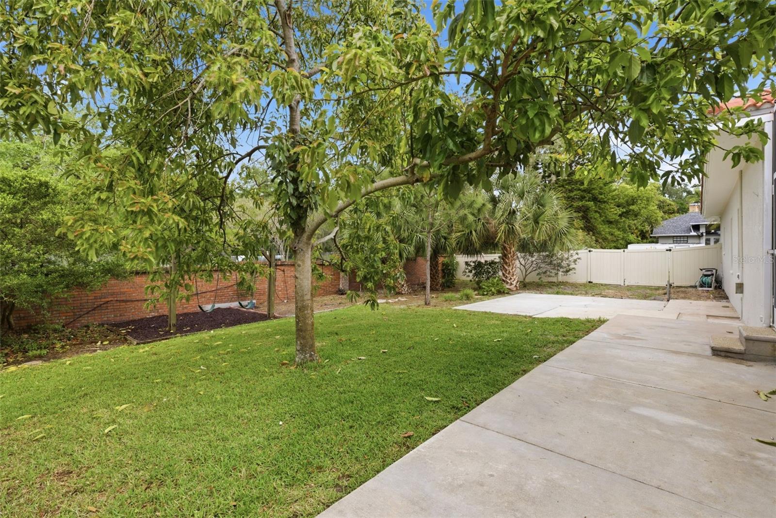 COUNTRY OAK ESTATES - Residential