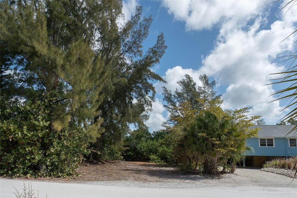 Photo of 322 S Gulf Boulevard, Placida, FL 33946 (MLS # D6132419)