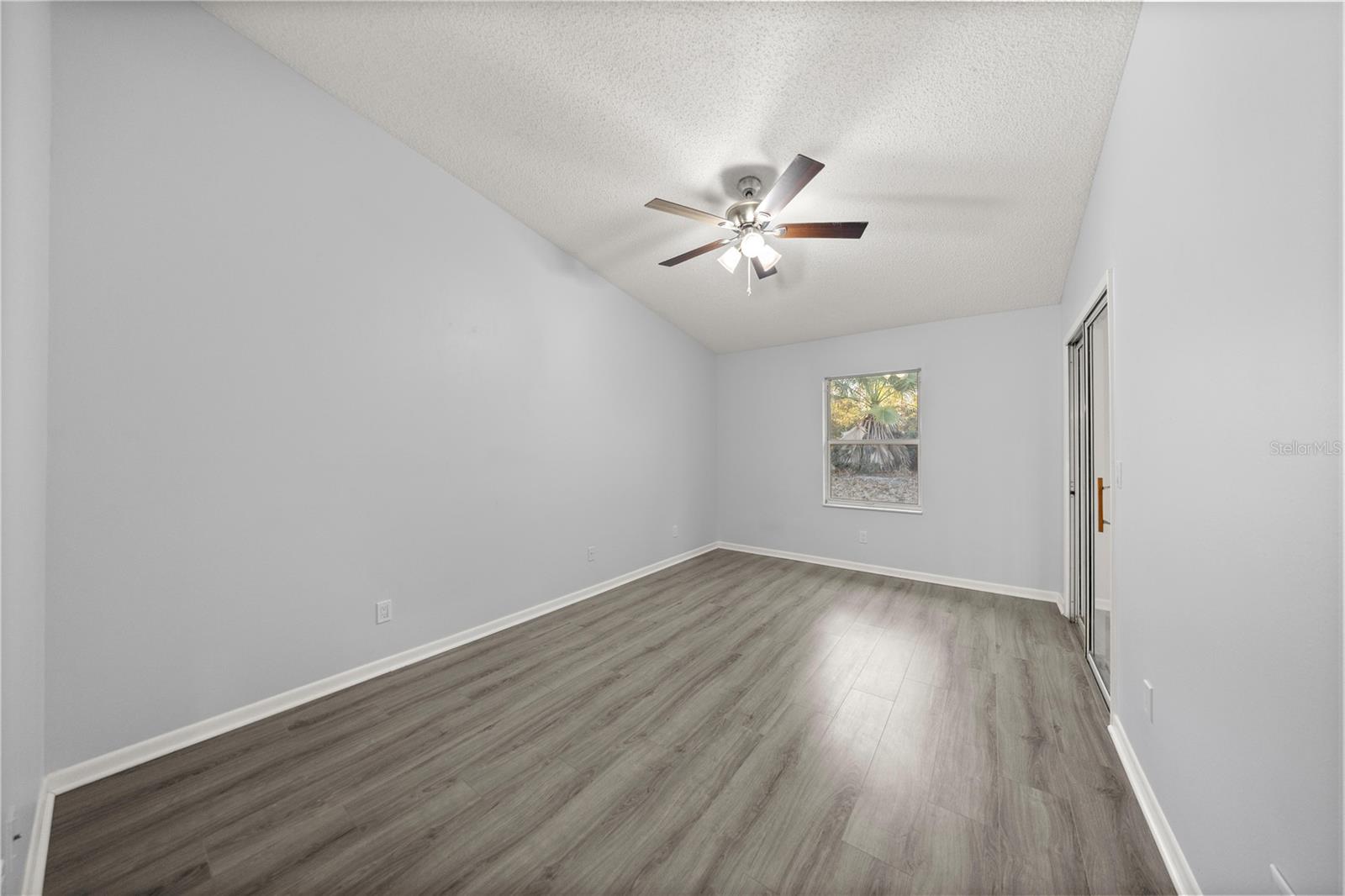 OAK TRACE VILLAS PH 01 - Residential Lease