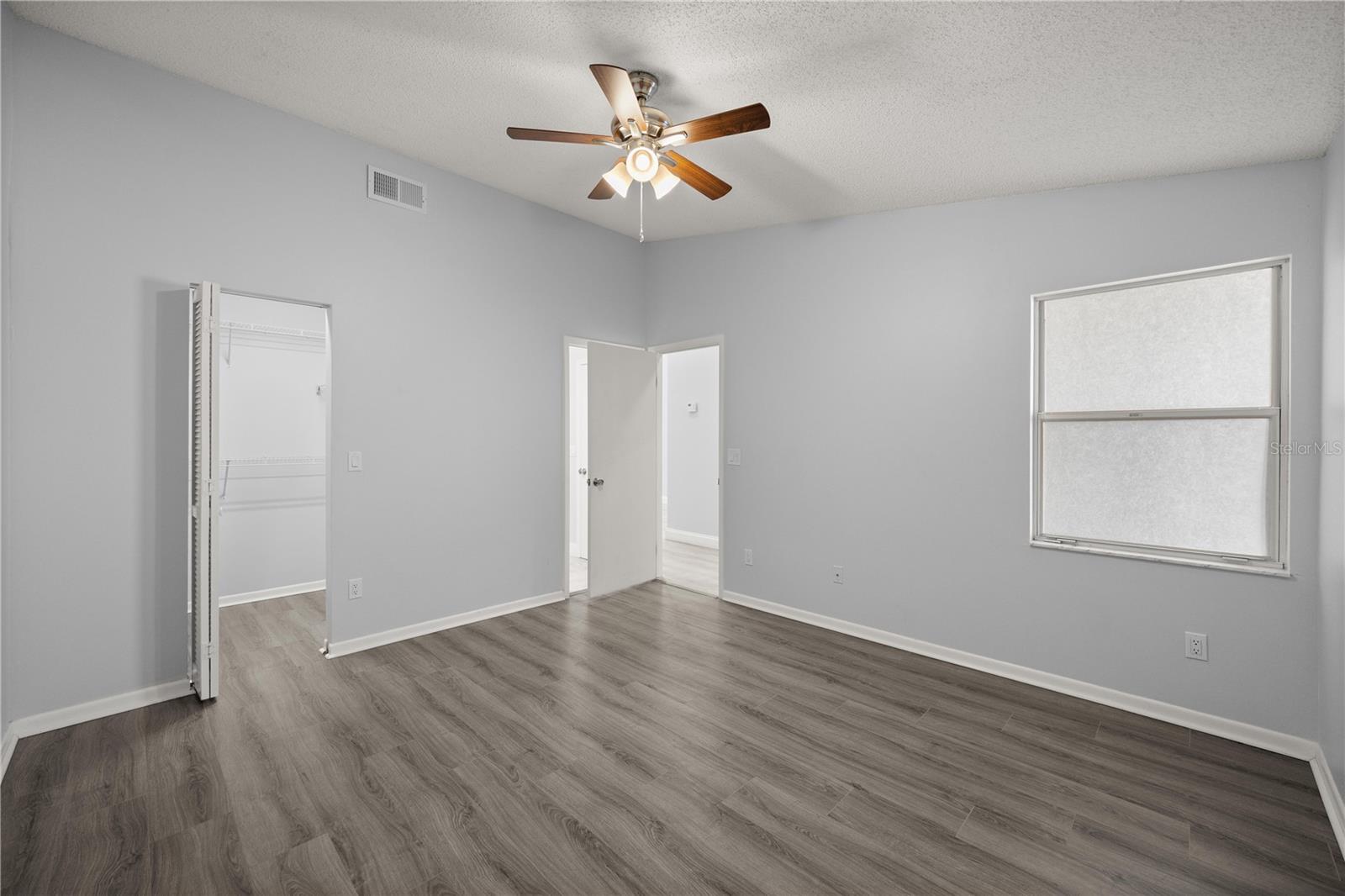 OAK TRACE VILLAS PH 01 - Residential Lease