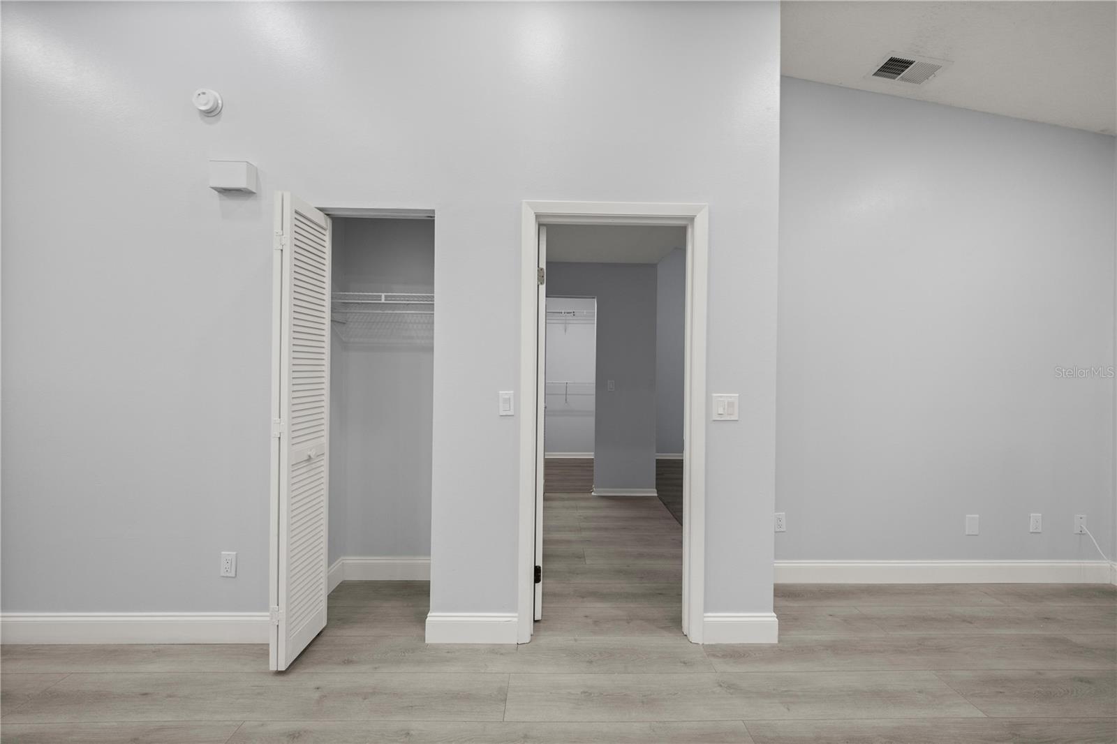 OAK TRACE VILLAS PH 01 - Residential Lease