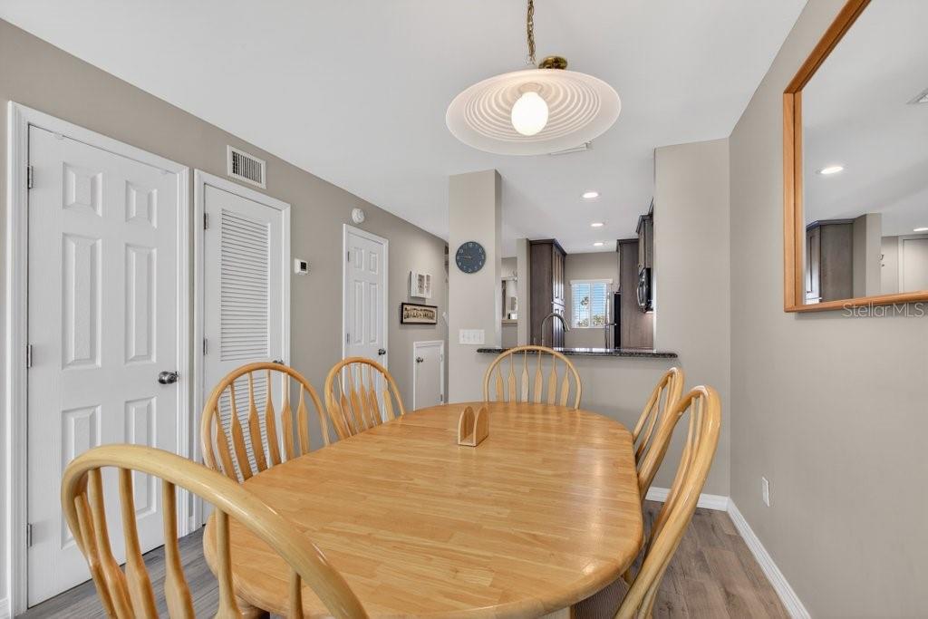 SUMMERHOUSE I BCH & RAQUET CLU - Residential