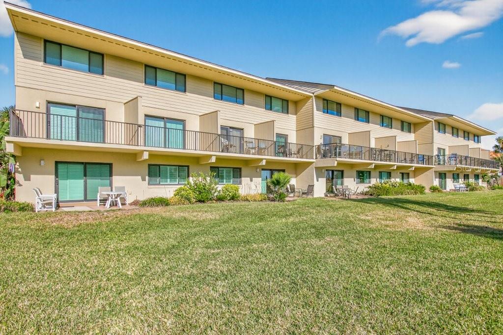 SUMMERHOUSE I BCH & RAQUET CLU - Residential