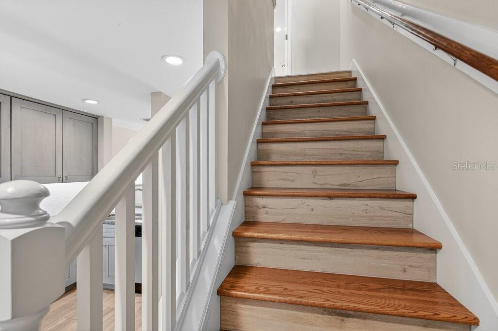 SUMMERHOUSE I BCH & RAQUET CLU - Residential