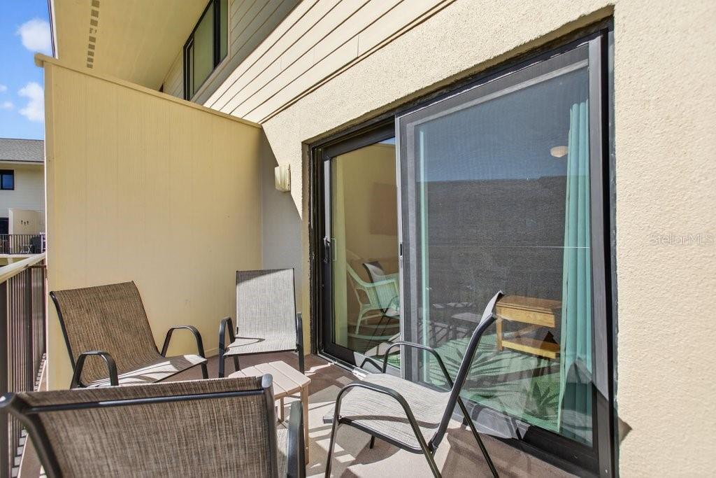 SUMMERHOUSE I BCH & RAQUET CLU - Residential