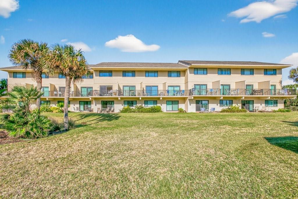 SUMMERHOUSE I BCH & RAQUET CLU - Residential