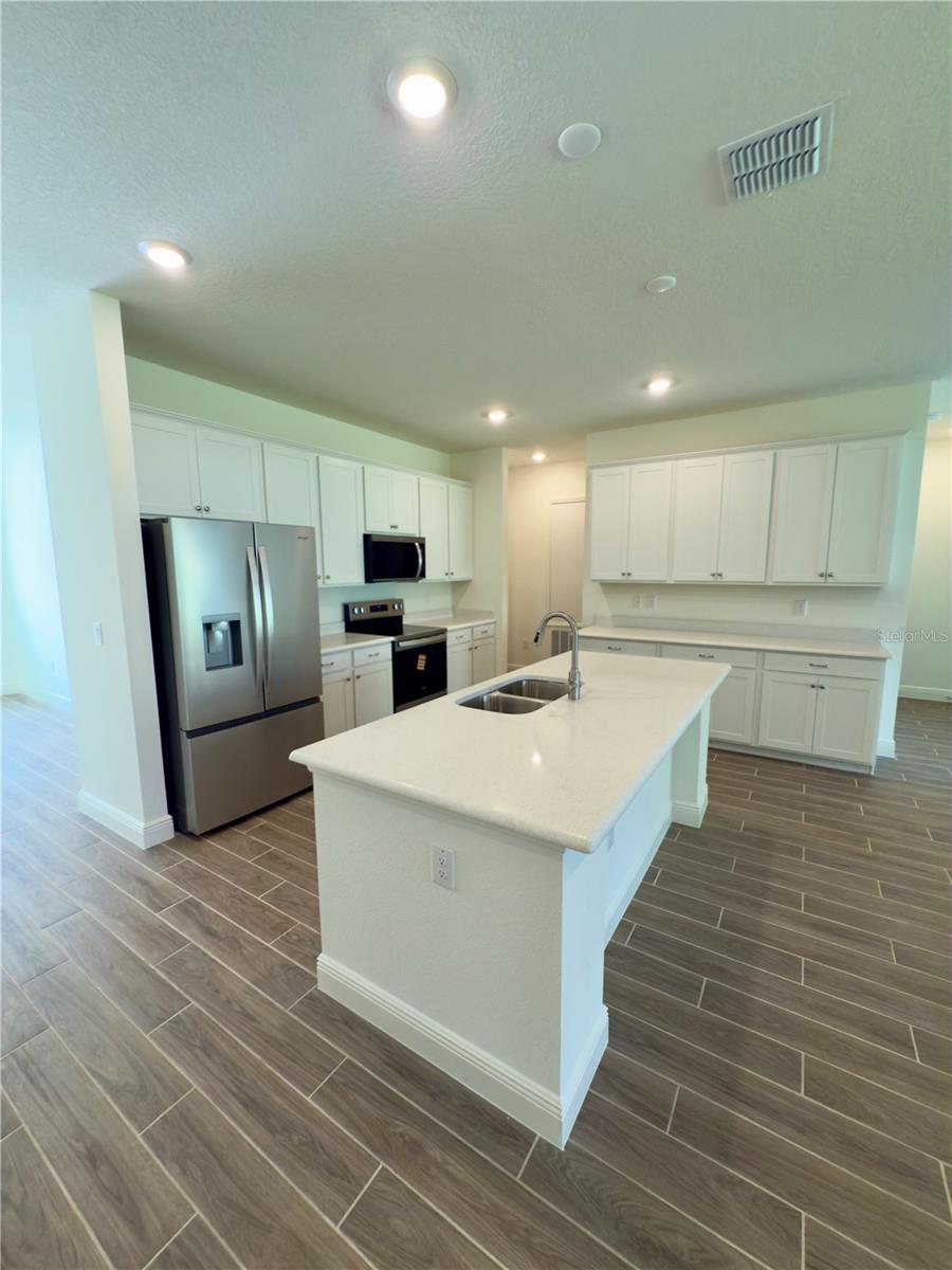 8567 N GOLFVIEW DRIVE